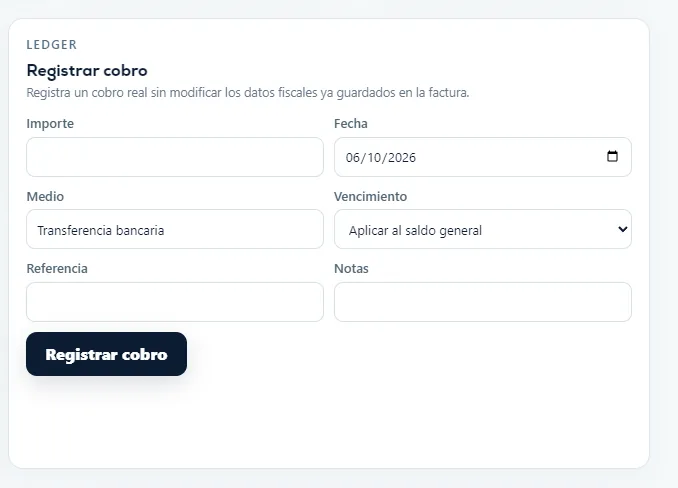Formulario para registrar importe, fecha, medio, vencimiento, referencia y notas de un cobro.